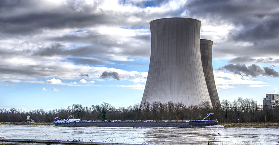 nuclear-power_MarkusDistelrath_freeimg.jpg