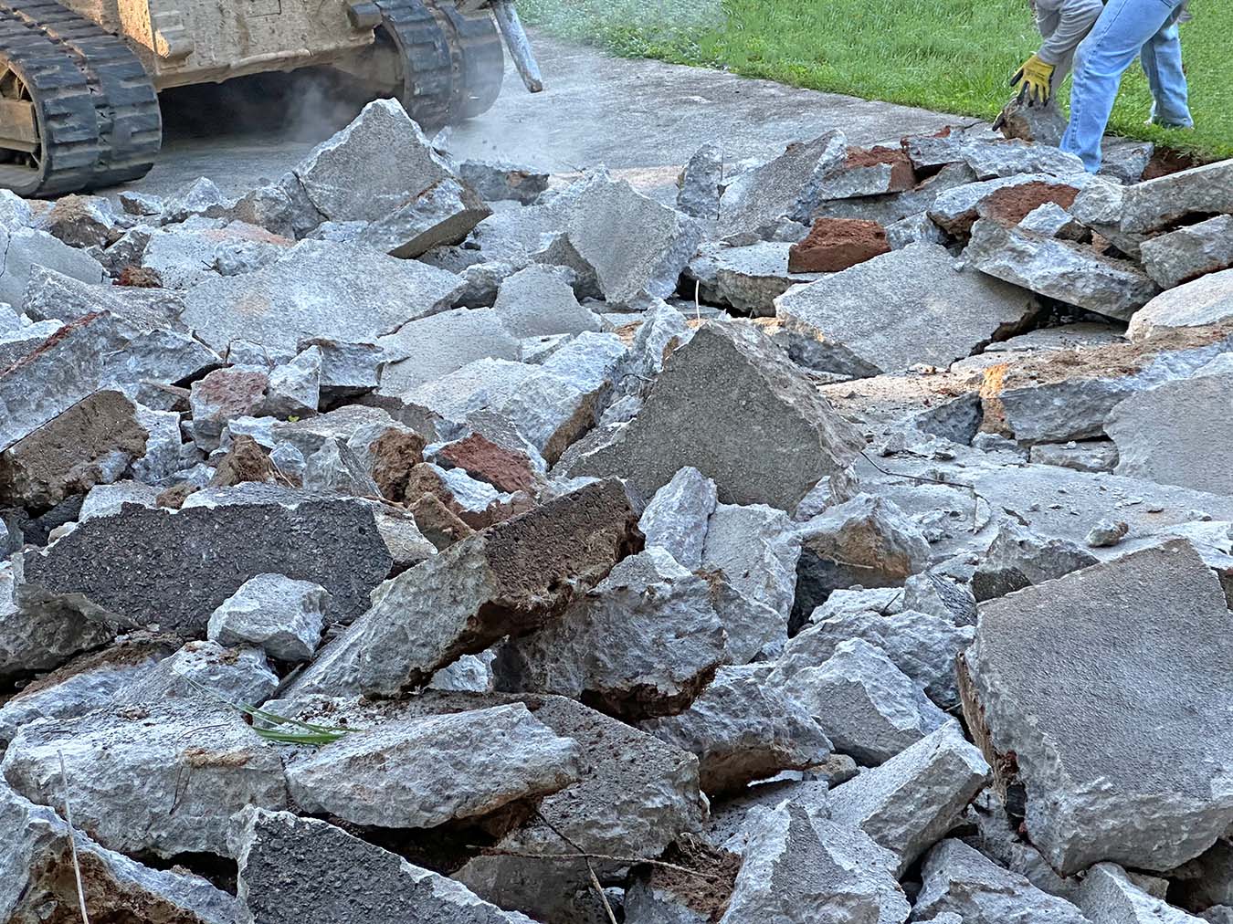 driveway-breaking-gahomefind.jpg